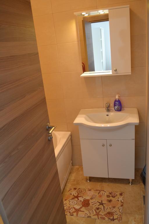 Apartament Antonia Summerland Mamaia Ngoại thất bức ảnh